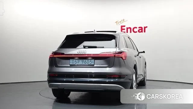 Audi e-Tron id 3443519 из Кореи 14