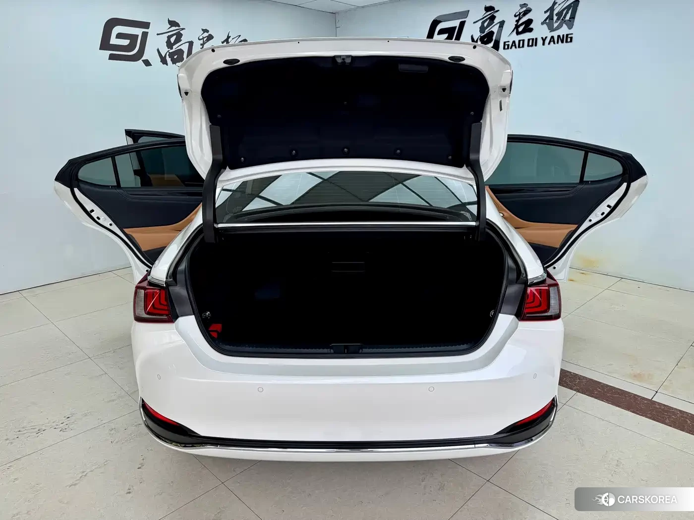 Lexus ES id 4599564 из Китая 20