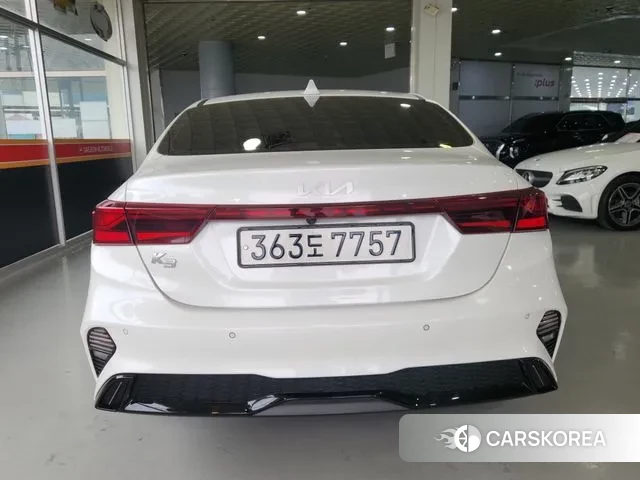 Kia The New K3 2nd generation 2021 Белый из Кореи, фото 4