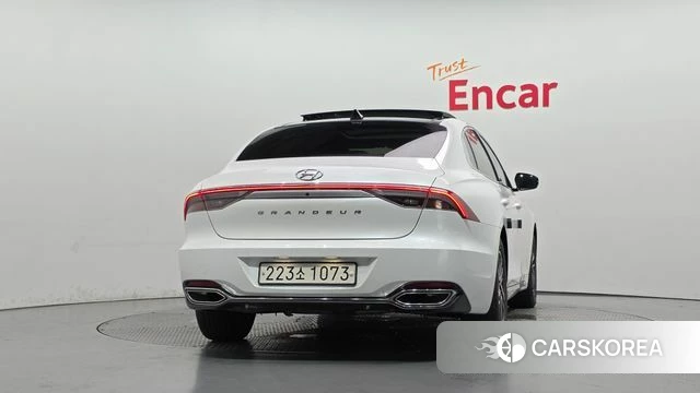 Hyundai The New Grandeur IG id 4624503 из Кореи 25