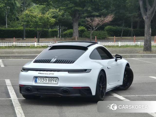 Porsche 911(992) id 4343876 из Кореи 12