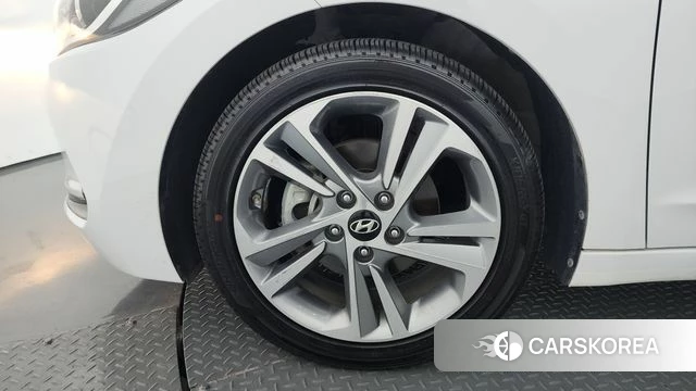 Hyundai Avante AD id 4397985 из Кореи 26