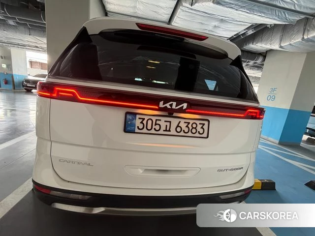 Kia Carnival 4th generation 2023 Белый из Кореи, фото 4