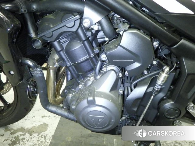 Engine photo