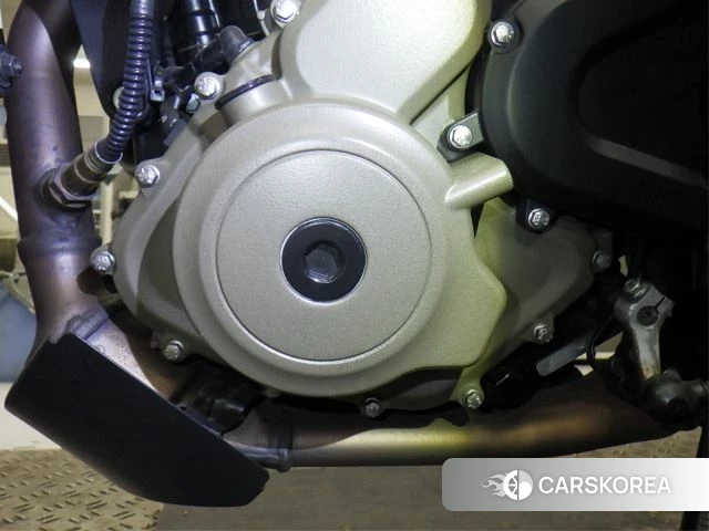 Engine photo