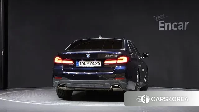 BMW 5 Series (G30) id 3053650 из Кореи 14