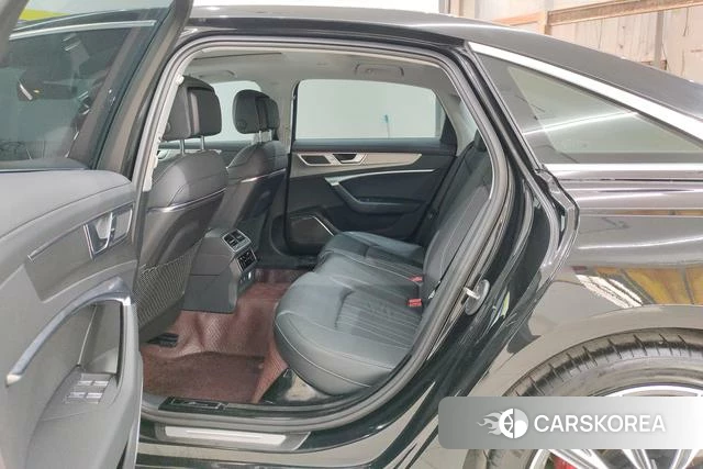 Audi A6L id 4211623 из Китая 11