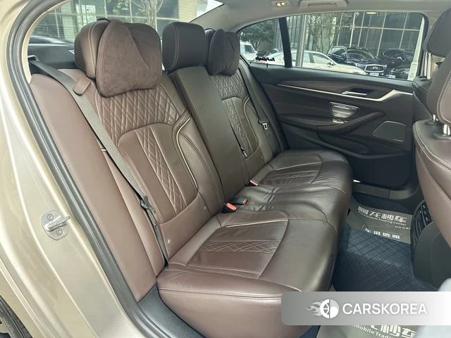 BMW 5 series PHEV id 4227936 из Китая 16
