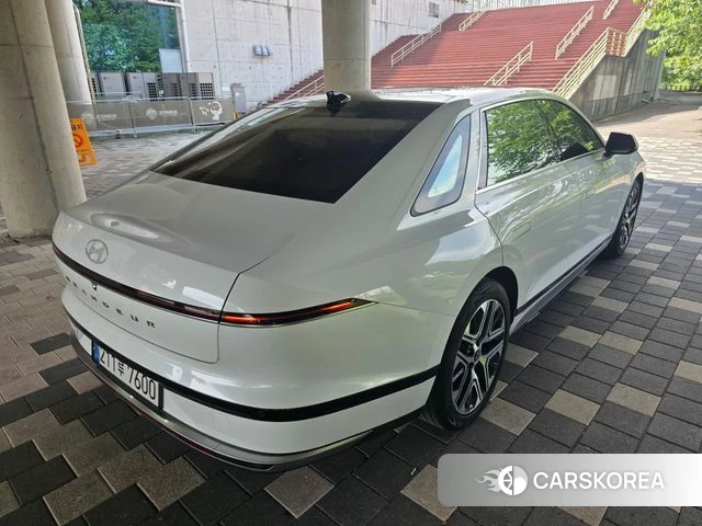 Hyundai Grandeur (GN7) id 4280226 из Кореи 14
