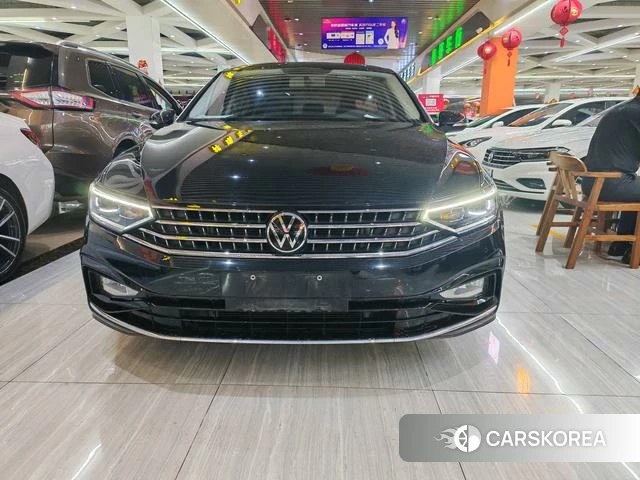 Volkswagen Magotan 2025 Черный из Китая, фото 5