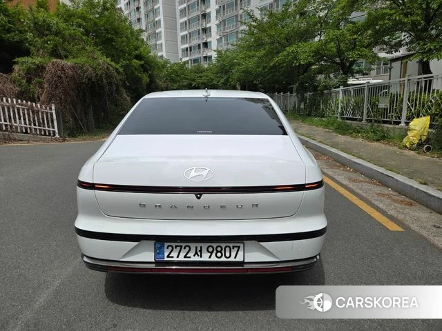 Hyundai Grandeur (GN7) id 4230120 из Кореи 14