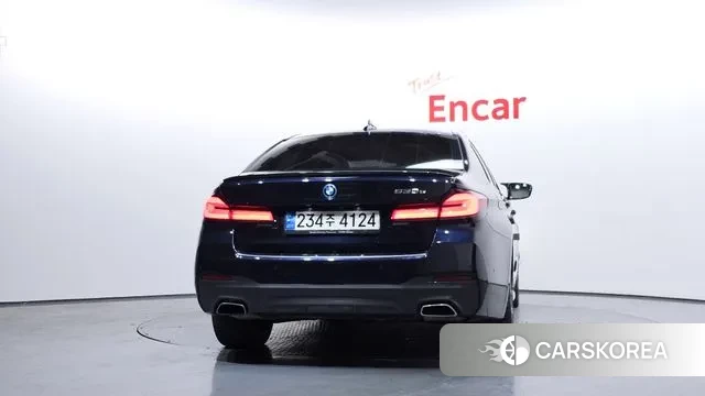 BMW 5 Series (G30) id 3458717 из Кореи 14