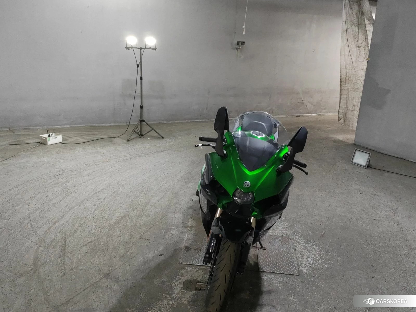 Проданный Kawasaki NINJA H2 SX 2024 из Японии, фото 3