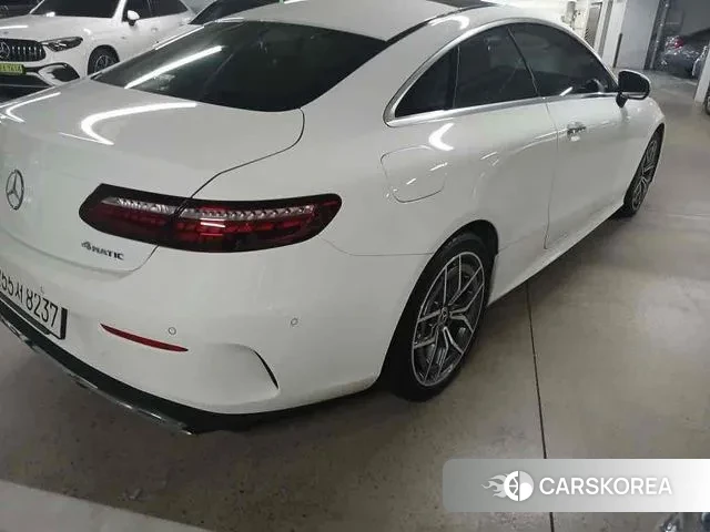 Mercedes-Benz E-Class W213 2022 Белый из Кореи, фото 4
