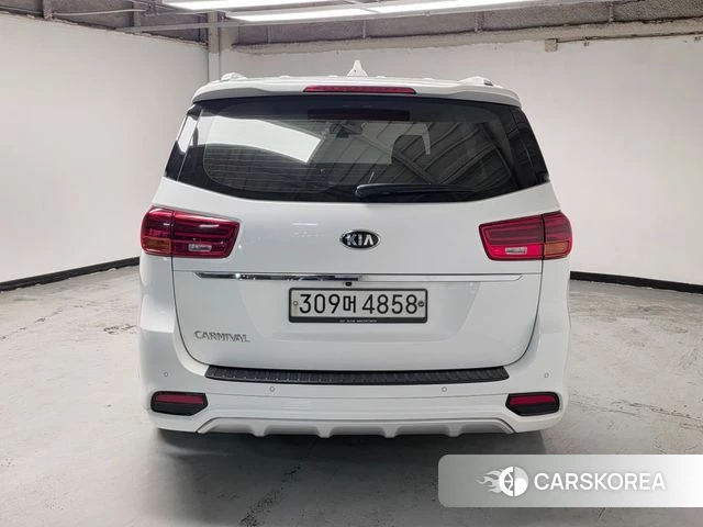 Kia The New Carnival id 4406319 из Кореи 14