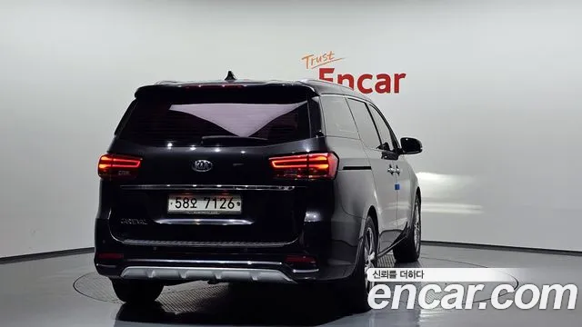 Kia The New Carnival id 2840182 из Кореи 14