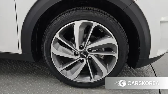 Kia Niro id 3728645 из Кореи 14