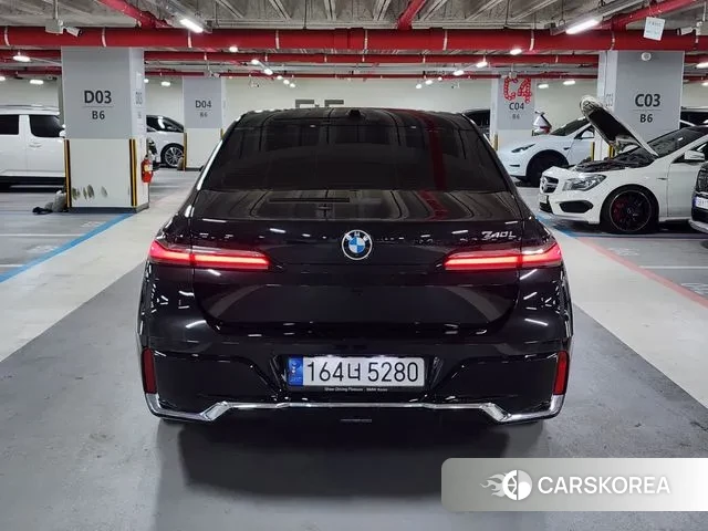 BMW 7 Series (G70) id 3776842 из Кореи 14