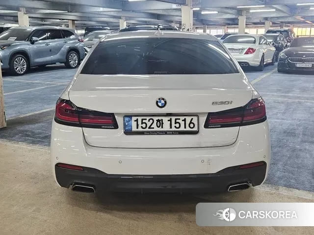 BMW 5 Series (G30) 2021 Белый из Кореи, фото 5