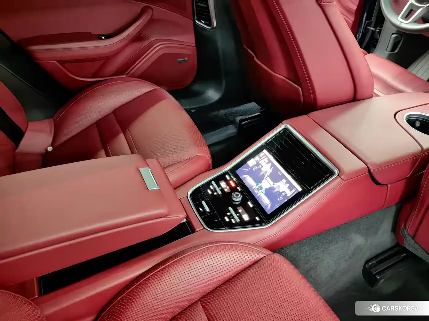 Porsche Panamera New Energy id 4565449 из Китая 12