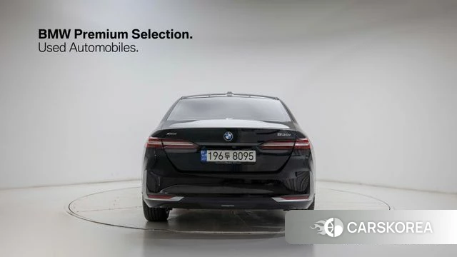 BMW 5 Series (G60) id 4349415 из Кореи 14