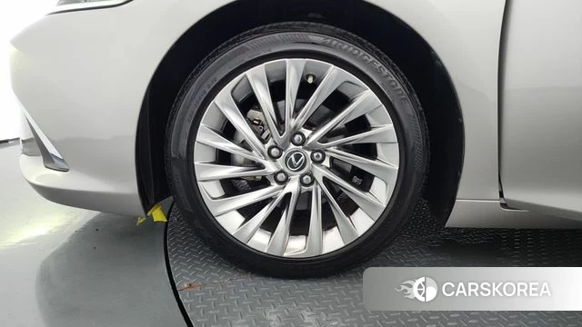 Lexus ES300h 7th generation id 4697269 из Кореи 28