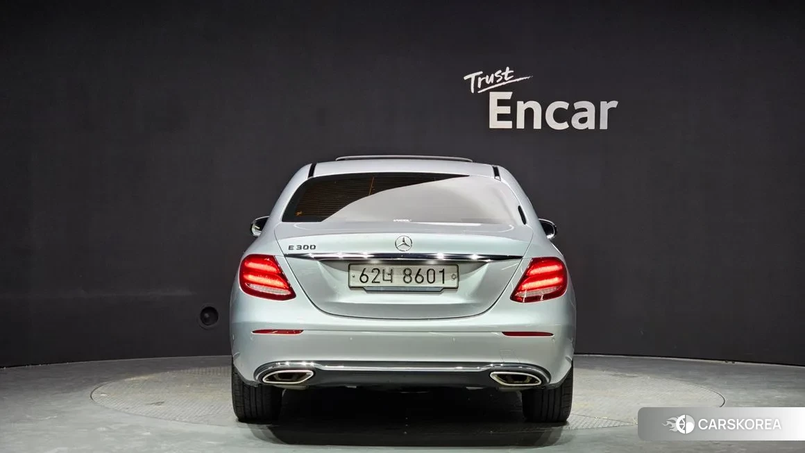 Mercedes-Benz E-Class W213 id 2108060 из Кореи 14