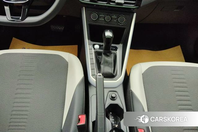 Volkswagen Polo id 3810288 из Китая 11