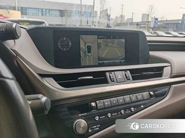 Lexus ES id 4260923 из Китая 8
