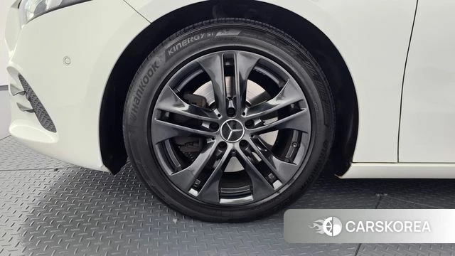 Mercedes-Benz A-Class W177 id 4647296 из Кореи 24