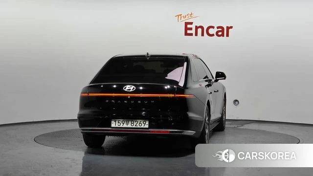 Hyundai Grandeur (GN7) id 4223396 из Кореи 14