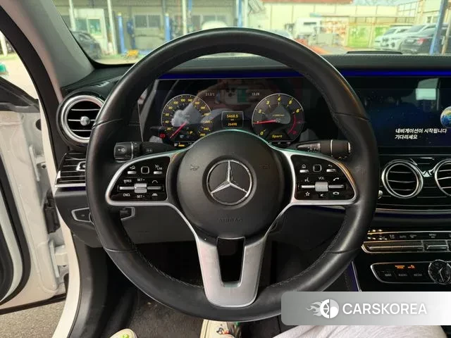 Mercedes-Benz E-Class W213 2019 Белый из Кореи, фото 5