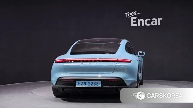 Porsche Taycan id 2959789 из Кореи 14