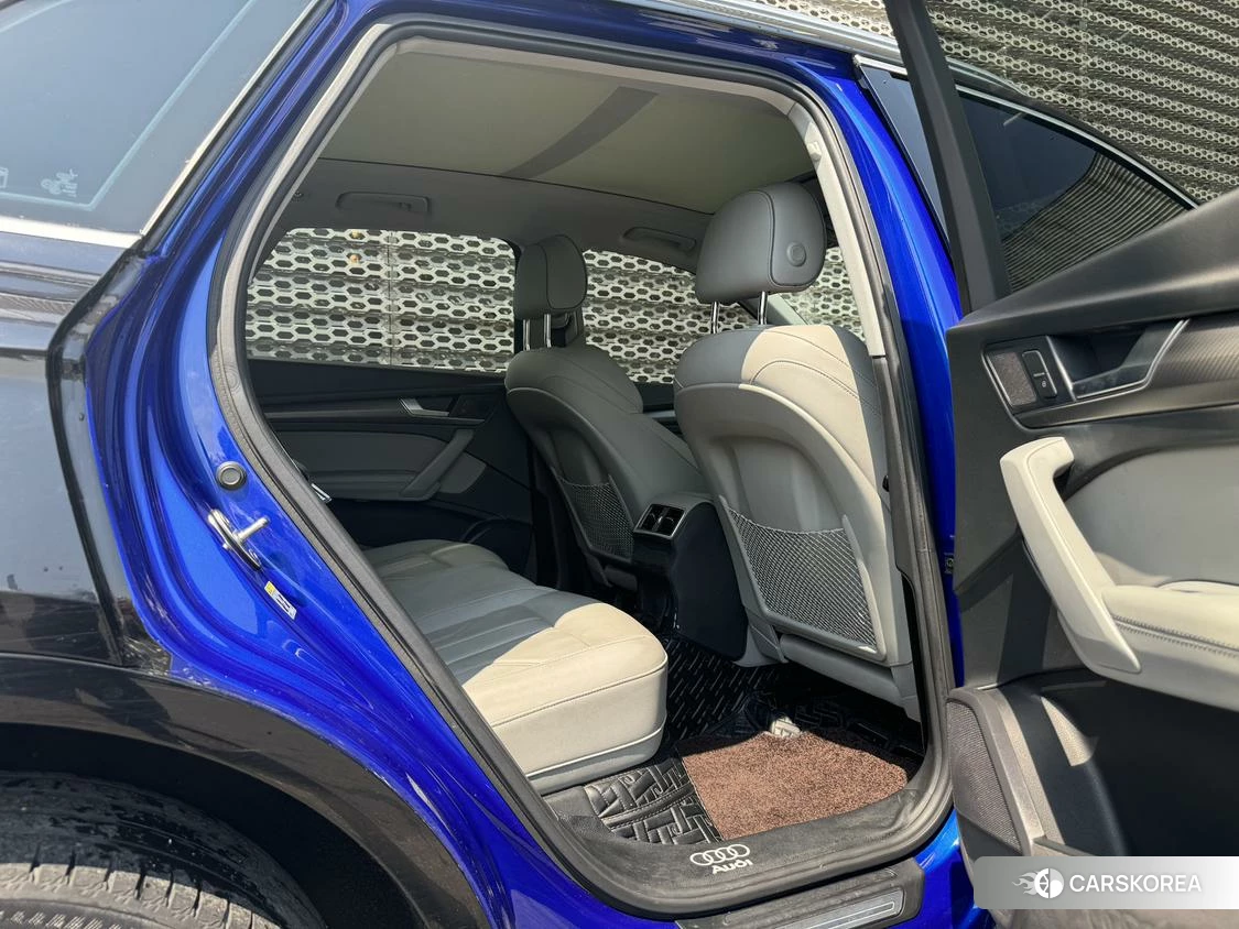 Audi Q5L id 4407451 из Китая 9