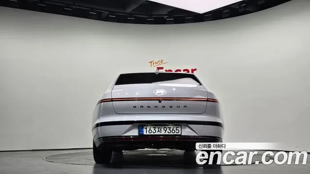 Hyundai Grandeur (GN7) id 2640355 из Кореи 14