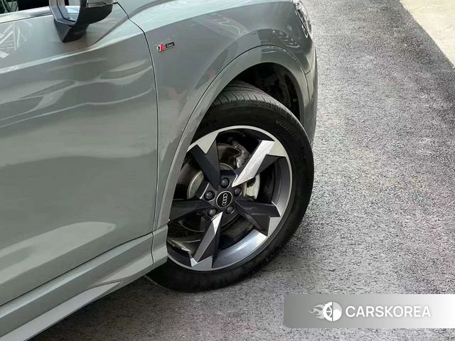Audi Q3 id 4228504 из Китая 12