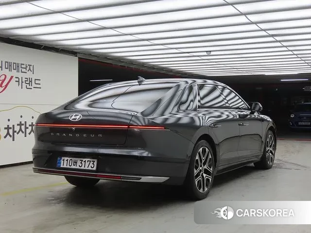 Hyundai Grandeur (GN7) id 3675369 из Кореи 14