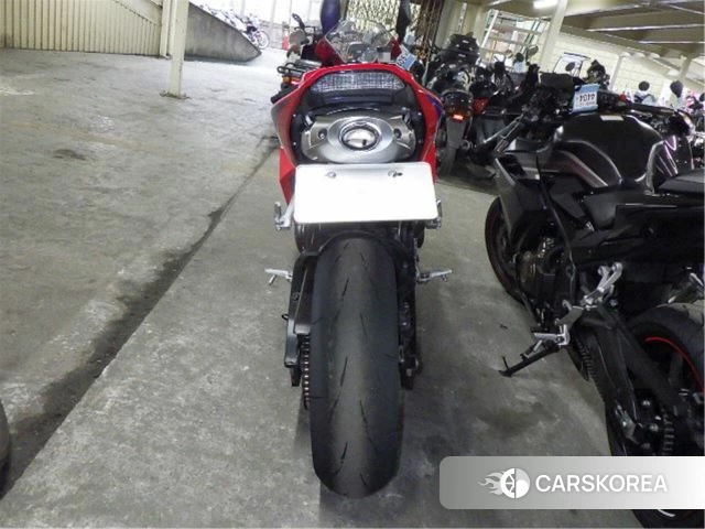 Honda CBR600RR id 3949941 из Японии 20