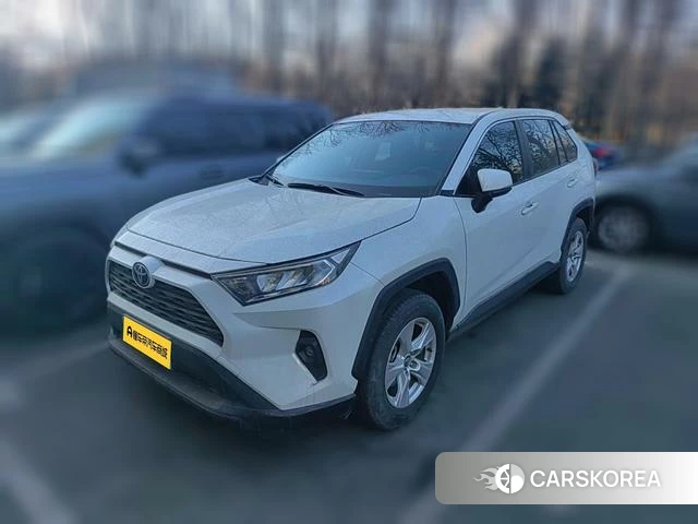 Toyota RAV4 Rongfang 2023 Белый из Китая, фото 4