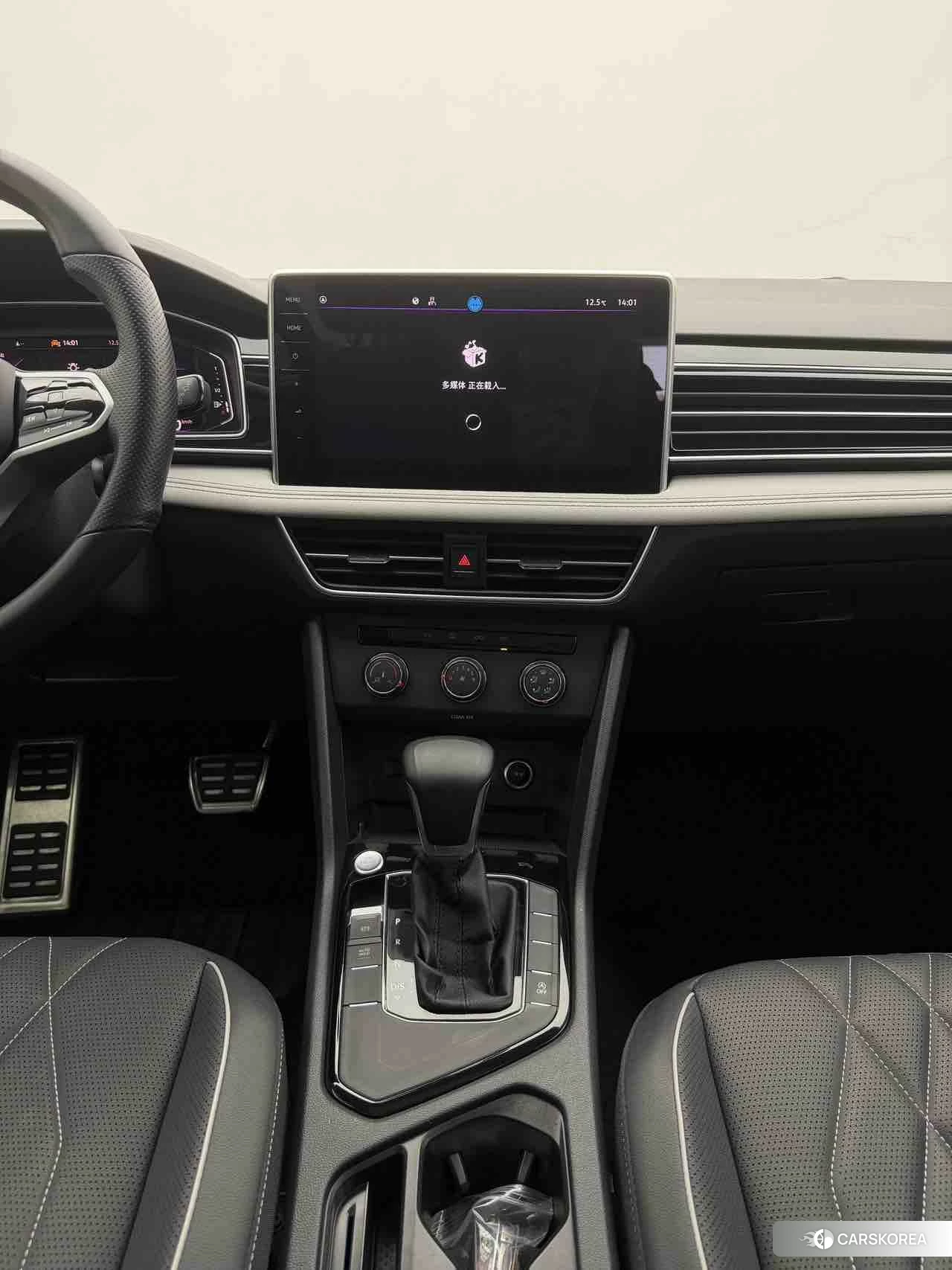 Volkswagen Tiguan L id 4498776 из Китая 7
