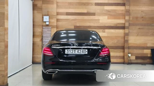 Mercedes-Benz E-Class W213 id 4180269 из Кореи 14