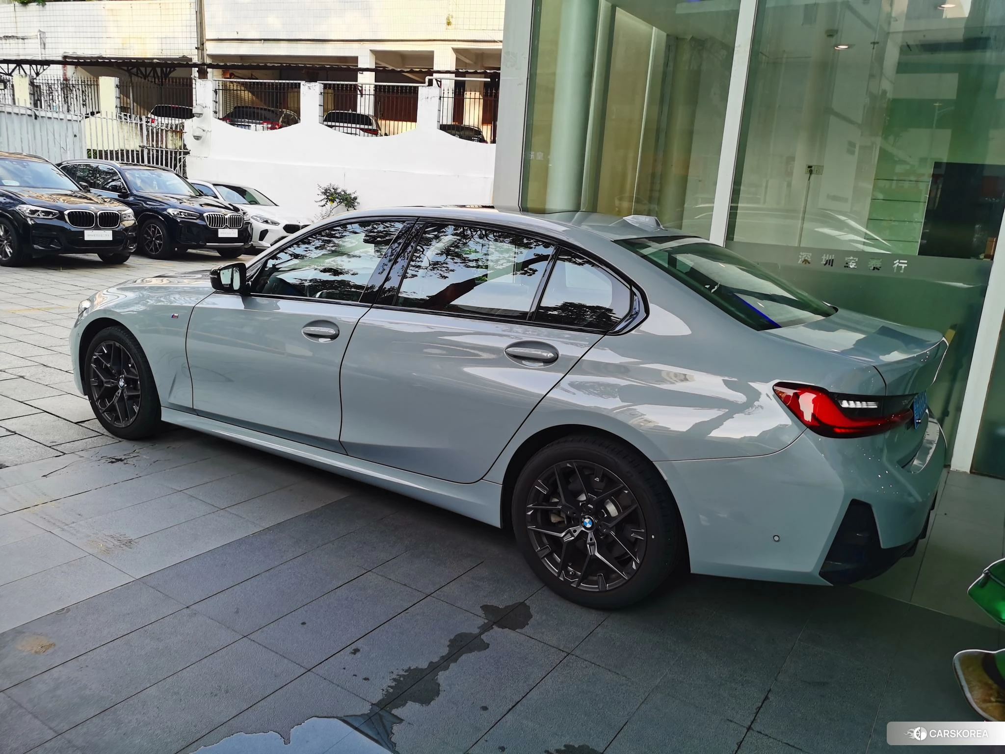 BMW 3 series 2024 Серебристо-серый из Китая, фото 6