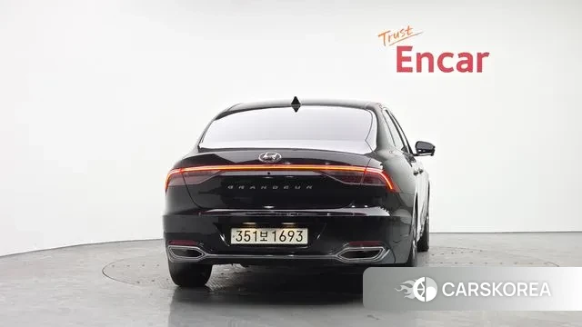 Hyundai The New Grandeur IG id 3635186 из Кореи 14