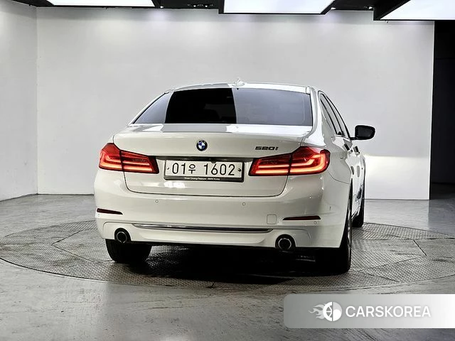 BMW 5 Series (G30) id 4581872 из Кореи 14