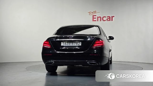 Mercedes-Benz E-Class W213 id 4317583 из Кореи 32