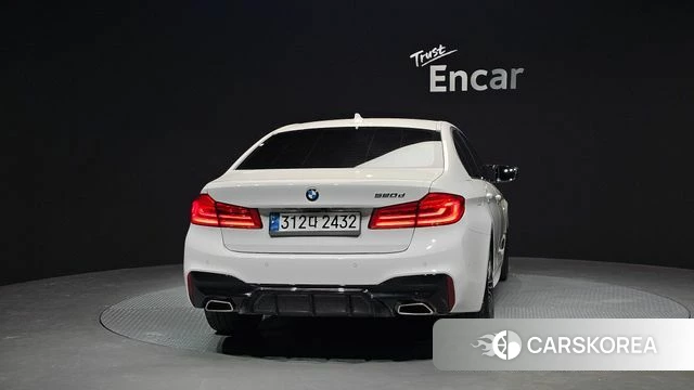 BMW 5 Series (G30) id 3828318 из Кореи 14