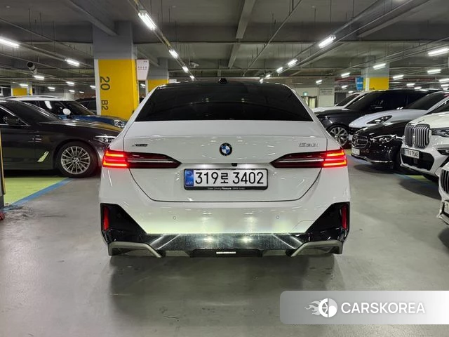 BMW 5 Series (G60) id 4462405 из Кореи 14