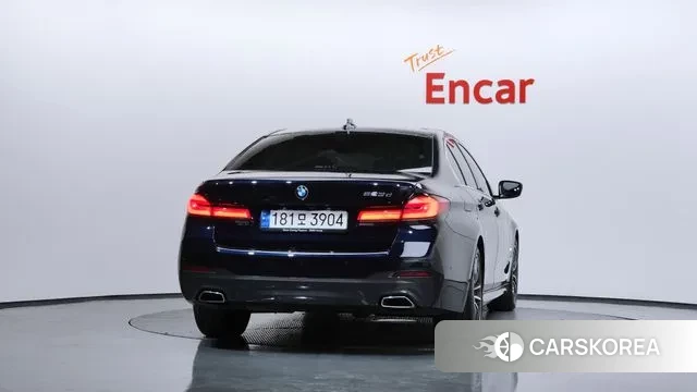 BMW 5 Series (G30) id 3383428 из Кореи 14