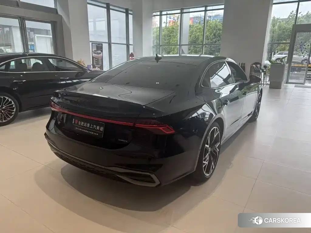 Audi A7L 2026 Черный из Китая, фото 4