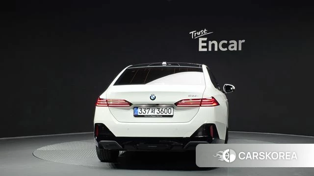 BMW 5 Series (G60) id 4301955 из Кореи 14